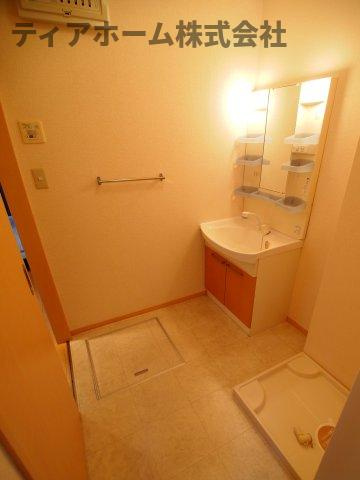 ヒールクリークMイーストの洗面所