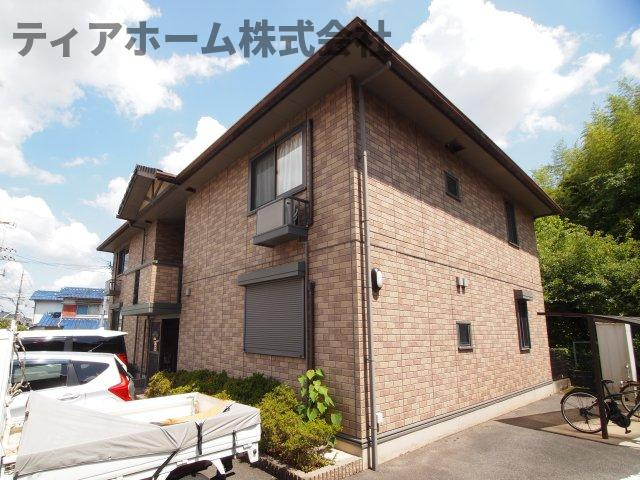 ヒールクリークMイーストの外観