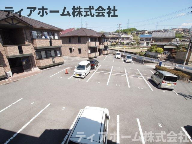 ヒールクリークMイーストの駐車場
