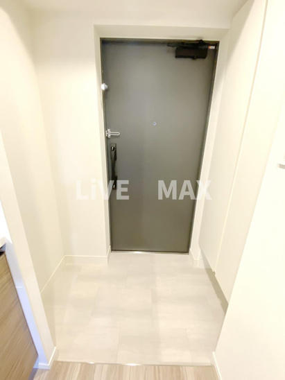 【玄関】CREALpremier大島  