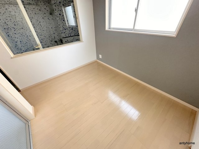 ZEUS桜川プレミアム　仲介手数料無料の洋室