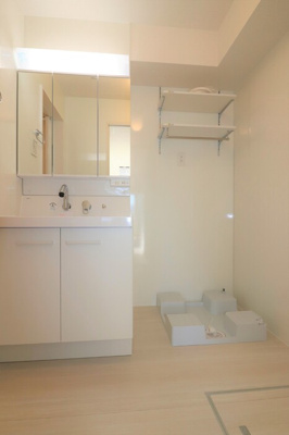 【洗面所】 | メゾンラフィーネ