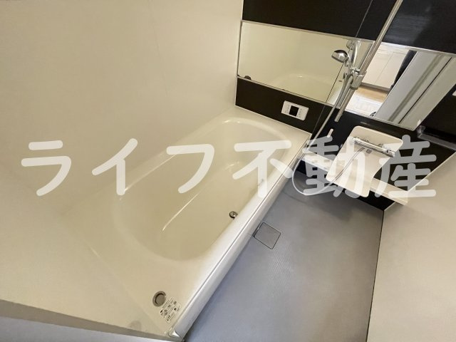 テェルツォラナの浴室|コンパクトで使いやすいお風呂です
