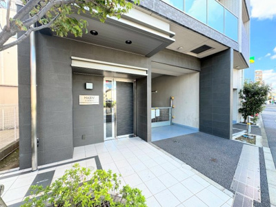 【外観】 | MAXIV一之江 | ◆エントランスもオシャレにデザインされています。