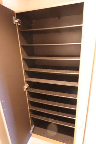 バレル鷺沼の収納