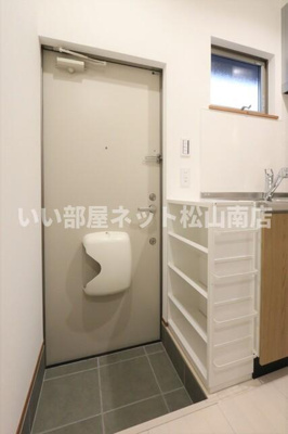 【玄関】 | ホームズ福音寺