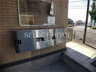 【エントランス】 | ブライツコート | 清潔なエントランスです