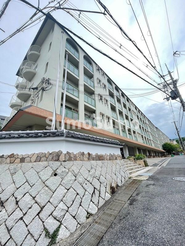 芦屋市東山町の賃貸マンション
