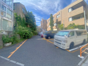 【外観】 | 2024年10月11日撮影
現在駐車場として運用中です。