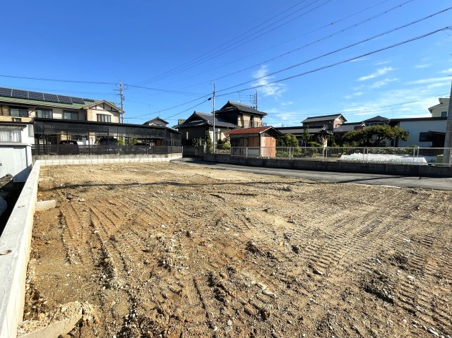 【前面道路含む現地写真】の画像