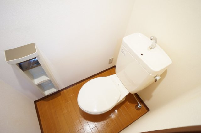 メゾンウイのトイレ