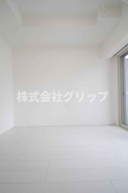 メインステージ横濱東口の洋室