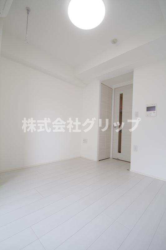 メインステージ横濱東口の洋室