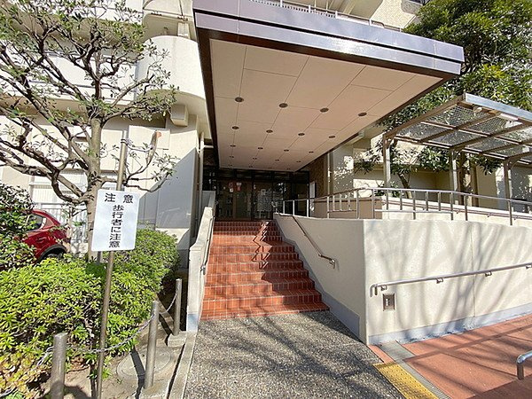 清新中央ハイツ　6号棟　１３階の外観