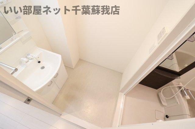 リブリ・パドルの洗面所|明るい洗面所です