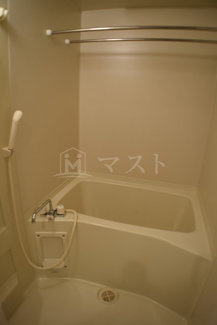 アスリート御堂筋本町の浴室|ゆったりくつろげる浴室です。