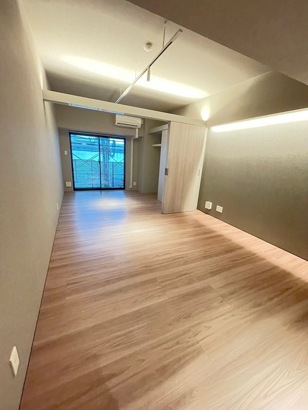 Zonna神戸磯上通の居間・リビング