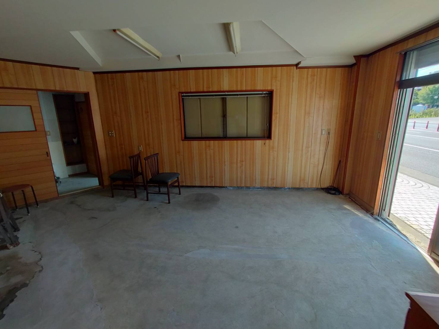 寺島町事務所の内装