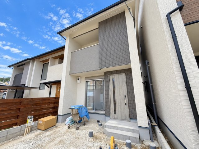 松尾大利町３号地|前道は南側も東側も広くゆったりしているので車の運転が不安な方でも安心！