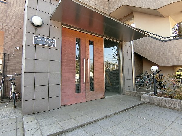 【エントランス】 | フィオーレスパッチオ