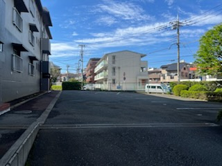 三田橋ポケットの駐車場