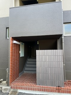 三田橋ポケットのエントランス