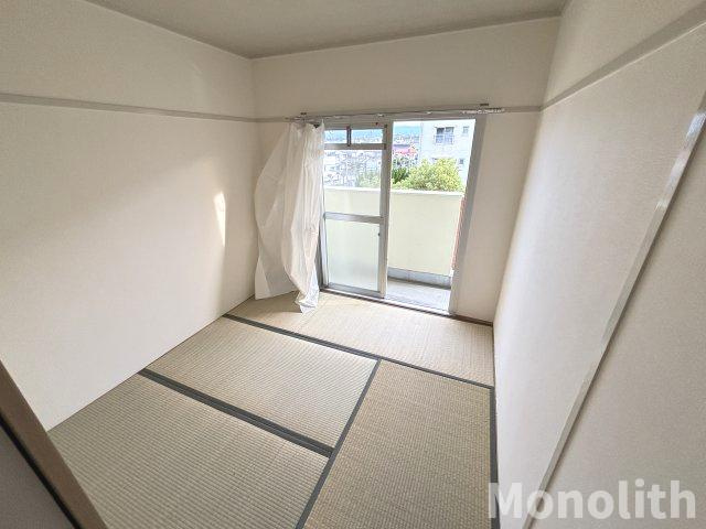 鶴山台25号棟の和室