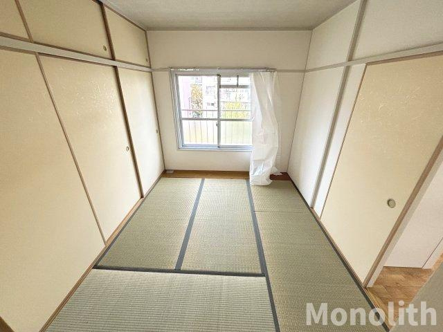 鶴山台25号棟の和室