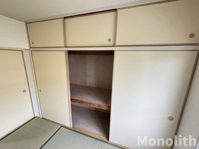 鶴山台25号棟の収納