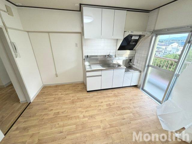 鶴山台25号棟の居間・リビング