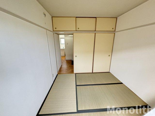 鶴山台25号棟の和室