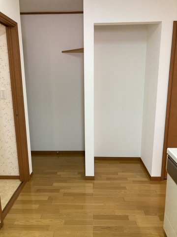 【居間・リビング】 | ランブイエ | キッチン横スペース