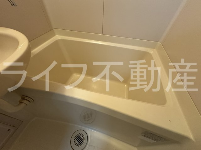 ニシシンヴィレッジの浴室|落ち着いた空間のお風呂です