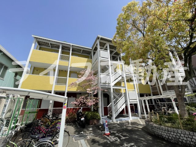 ニシシンヴィレッジの外観|おしゃれな外観です