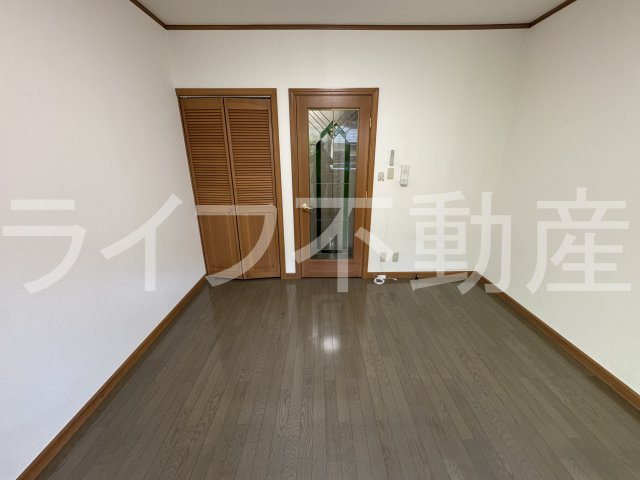 ニシシンヴィレッジの洋室|コンパクトで使いやすい洋室です