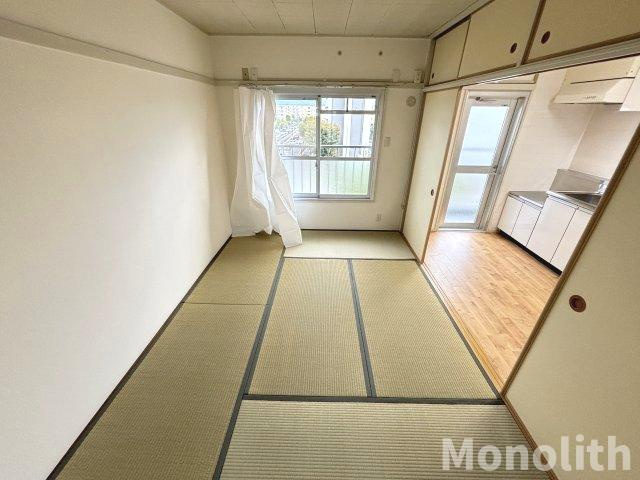 鶴山台7号棟の和室