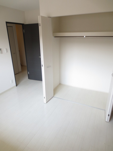 ペルル寺門のその他