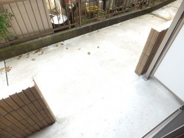 Royal Court下総中山のバルコニー