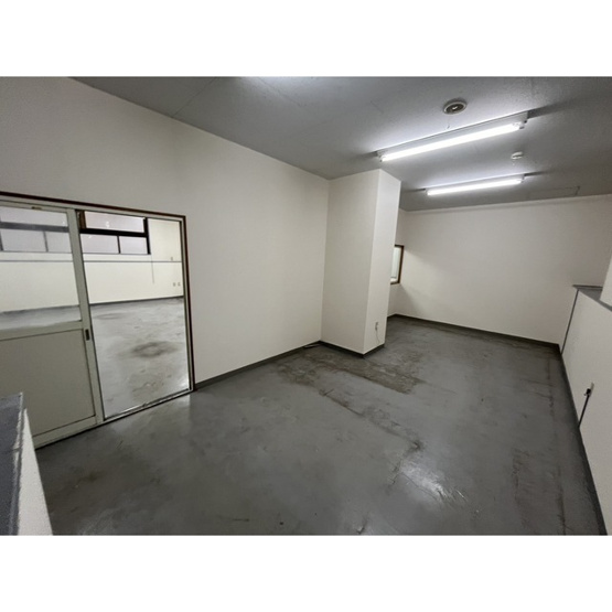 【内装】 | リエス湘南戸塚 | 明るい室内です