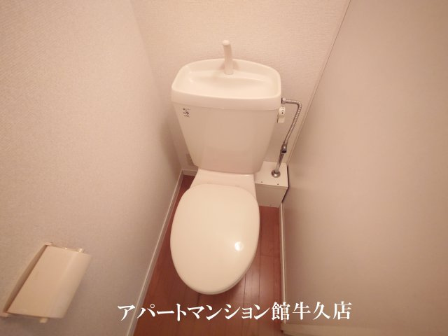 レオパレスウォーターレイⅡのトイレ