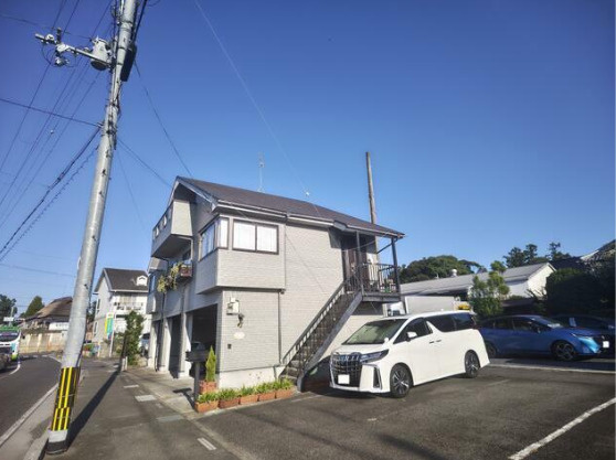 守山市岡町の店舗事務所の外観|外はこのようになっています