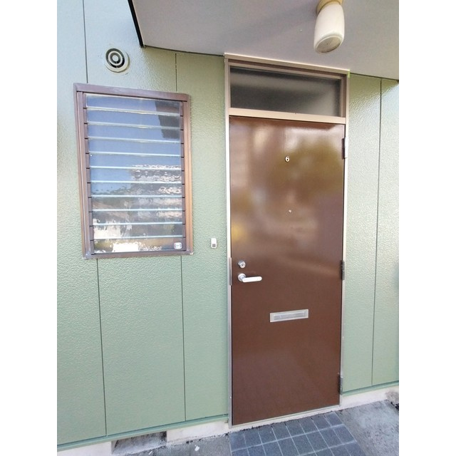 クレセントＫＡＺＵの玄関