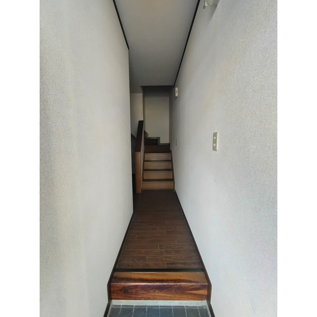 クレセントＫＡＺＵの玄関