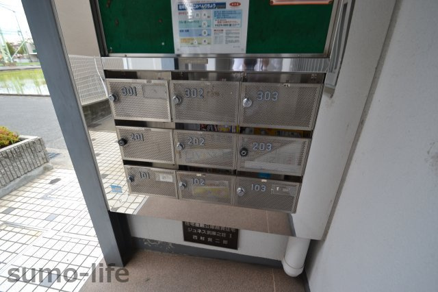ジュネス武庫之荘Ⅰのロビー