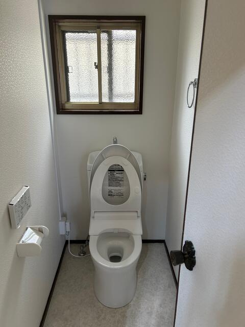 西脇市野村町　戸建のトイレ