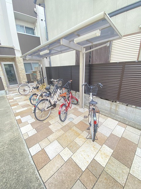 西宮市室川町のアパートの外観