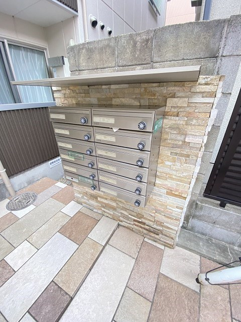 西宮市室川町のアパートの外観
