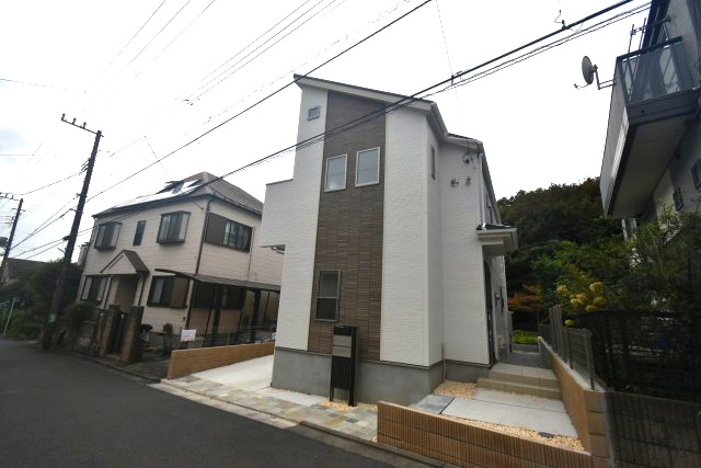 三鷹市大沢1丁目・新築戸建の外観