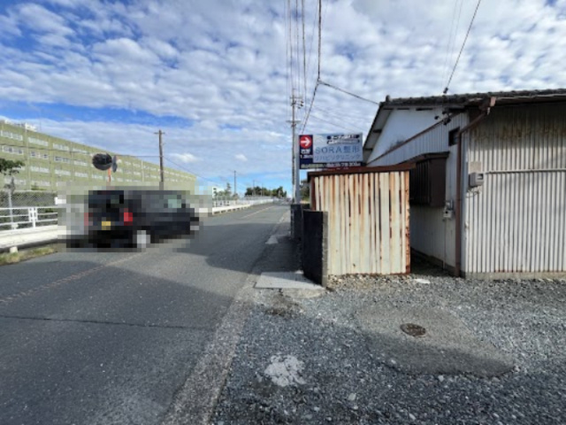 売土地　中央区西山町の前面道路含む現地写真|周辺の様子です。