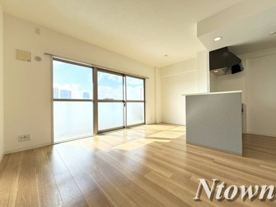 【居間・リビング】 | コンフォート城西 | ゆったりとしたリビングです